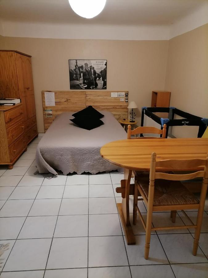 Beaucaire Studio Apartamento Exterior foto