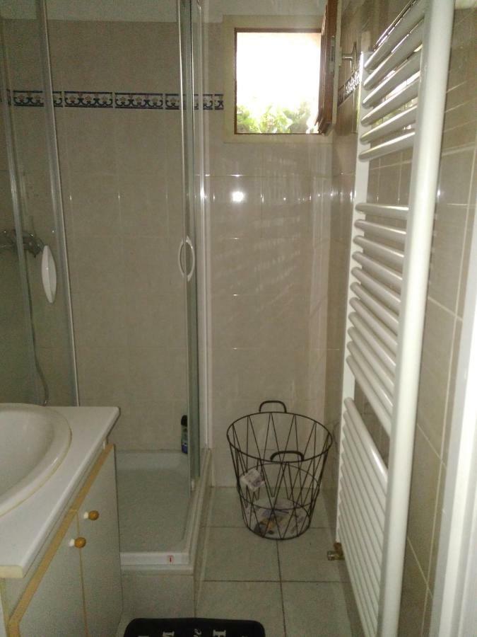 Beaucaire Studio Apartamento Exterior foto