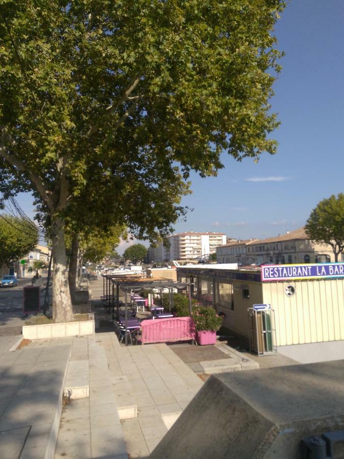 Beaucaire Studio Apartamento Exterior foto